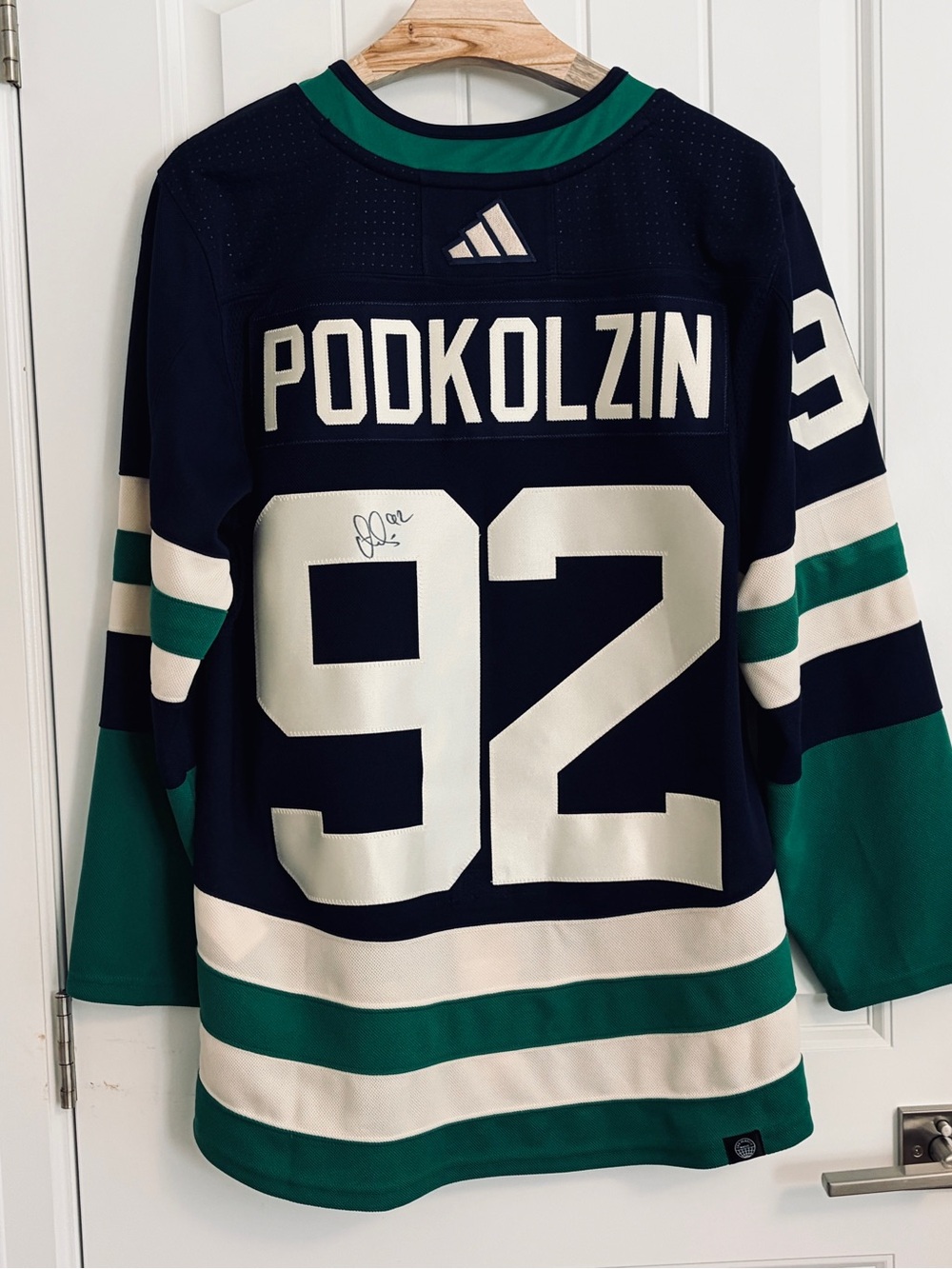 Authentic Adidas Canucks Vasily Podkolzin Retro 2.0 Autograph Jersey 46 Small